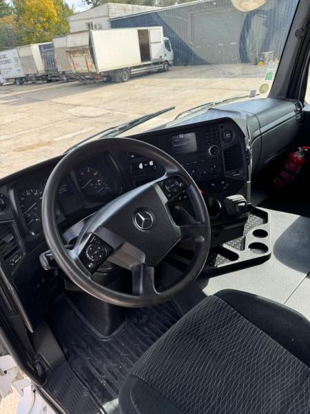 Mercedes Arocs 2045 - Vetopöytäauto: kuva Mercedes Arocs 2045 - Vetopöytäauto Mercedes Arocs 2045 - Vetopöytäauto: kuva Mercedes Arocs 2045 - Vetopöytäauto