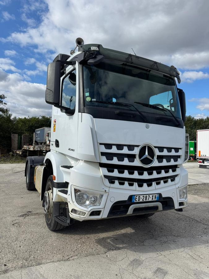 Mercedes Arocs 2045 - Vetopöytäauto: kuva Mercedes Arocs 2045 - Vetopöytäauto Mercedes Arocs 2045 - Vetopöytäauto: kuva Mercedes Arocs 2045 - Vetopöytäauto