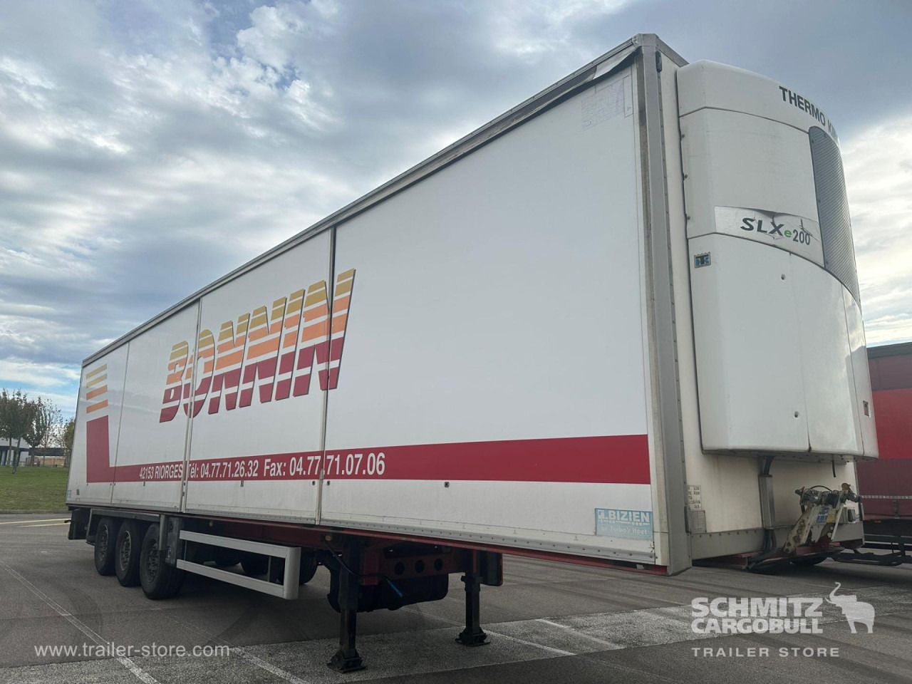 Reefer Standard - Isoterminen puoliperävaunu: kuva Reefer Standard - Isoterminen puoliperävaunu Reefer Standard - Isoterminen puoliperävaunu: kuva Reefer Standard - Isoterminen puoliperävaunu