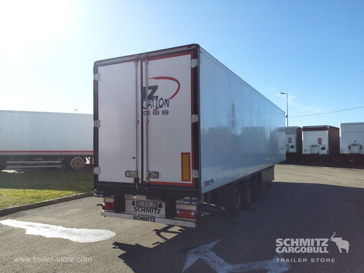 SCHMITZ Reefer Multitemp Double deck - Isoterminen puoliperävaunu: kuva SCHMITZ Reefer Multitemp Double deck - Isoterminen puoliperävaunu SCHMITZ Reefer Multitemp Double deck - Isoterminen puoliperävaunu: kuva SCHMITZ Reefer Multitemp Double deck - Isoterminen puoliperävaunu