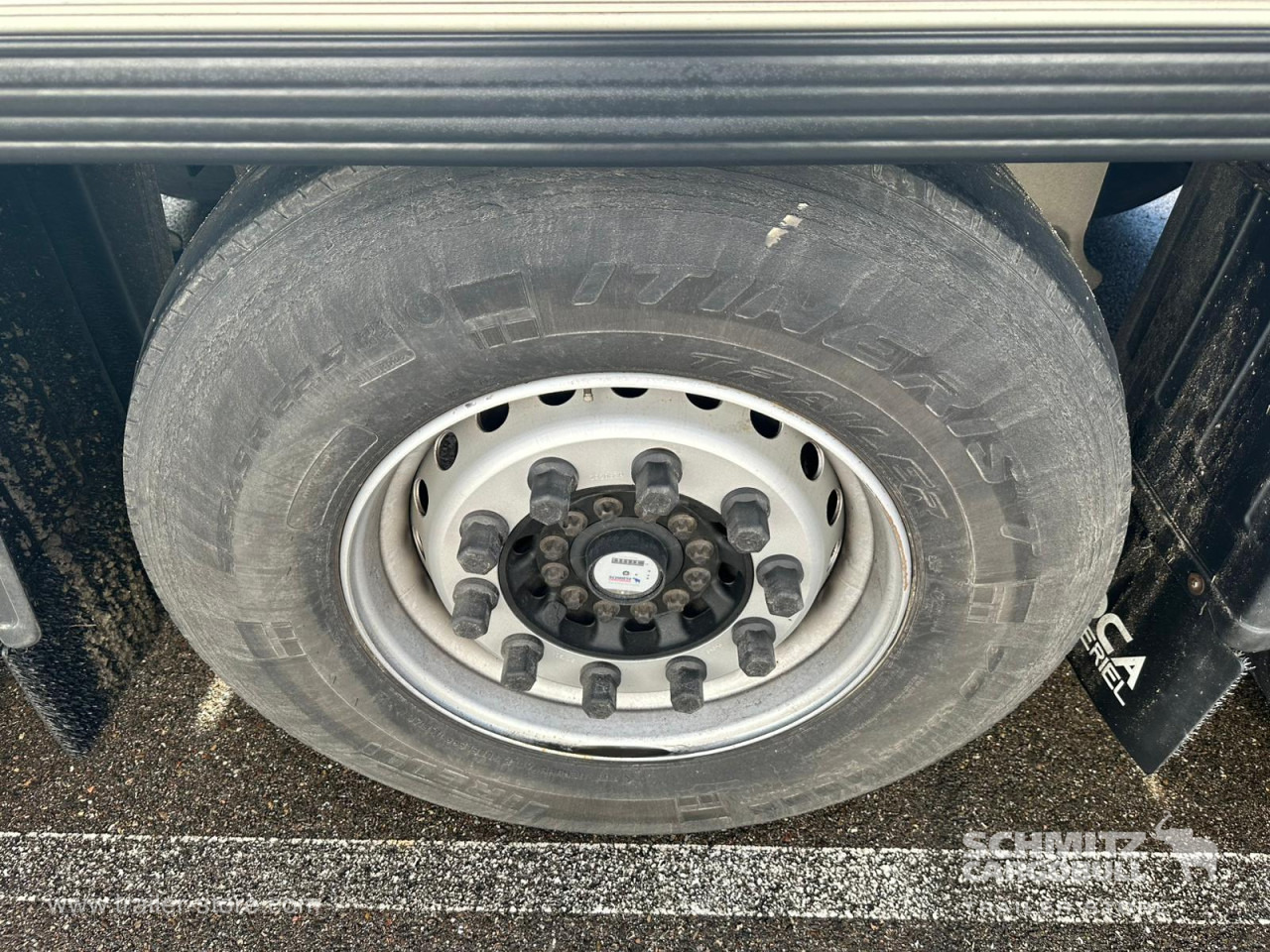 SCHMITZ Reefer Standard - Isoterminen puoliperävaunu: kuva SCHMITZ Reefer Standard - Isoterminen puoliperävaunu SCHMITZ Reefer Standard - Isoterminen puoliperävaunu: kuva SCHMITZ Reefer Standard - Isoterminen puoliperävaunu