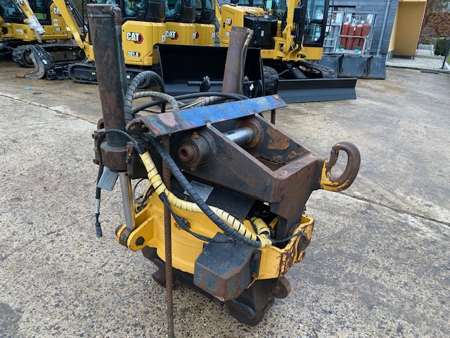 Engcon EC 30 PUP80BHD10 - Rototilt: kuva Engcon EC 30 PUP80BHD10 - Rototilt Engcon EC 30 PUP80BHD10 - Rototilt: kuva Engcon EC 30 PUP80BHD10 - Rototilt