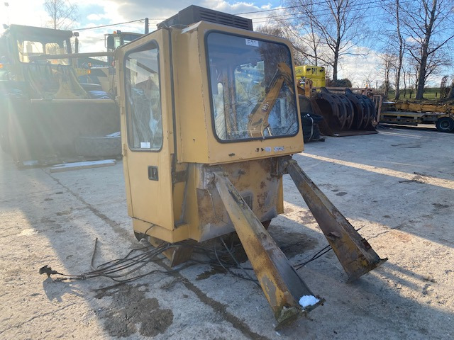 Kabine CAT 992 C - 42X - Ohjaamo ja sisustus - Rakennuskoneet: kuva Kabine CAT 992 C - 42X - Ohjaamo ja sisustus - Rakennuskoneet Kabine CAT 992 C - 42X - Ohjaamo ja sisustus - Rakennuskoneet: kuva Kabine CAT 992 C - 42X - Ohjaamo ja sisustus - Rakennuskoneet