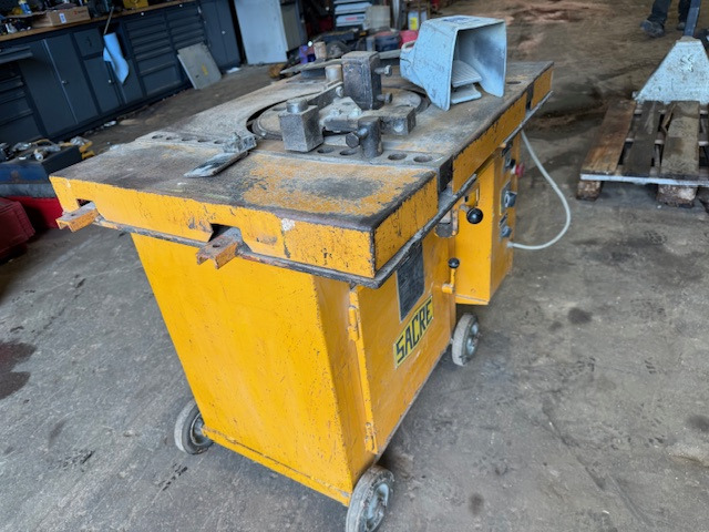 Sacre C.C. 35 - Rakennustarvikkeet: kuva Sacre C.C. 35 - Rakennustarvikkeet Sacre C.C. 35 - Rakennustarvikkeet: kuva Sacre C.C. 35 - Rakennustarvikkeet