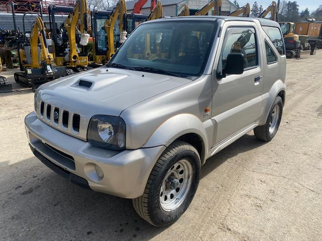 Suzuki Jimny - Henkilöauto: kuva Suzuki Jimny - Henkilöauto Suzuki Jimny - Henkilöauto: kuva Suzuki Jimny - Henkilöauto