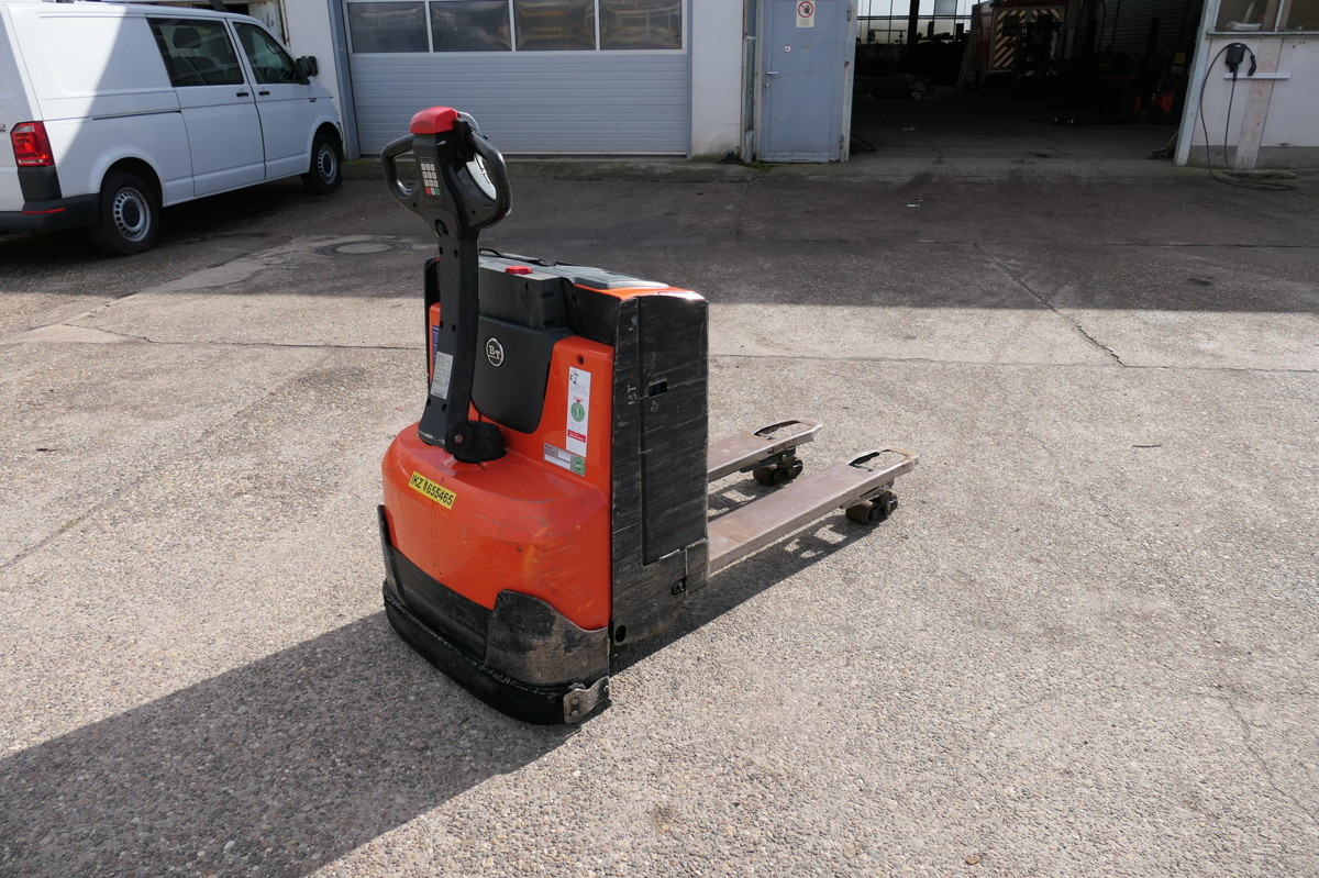 BT LWE 160 Batterie 26/2024 - Haarukkavaunu: kuva BT LWE 160 Batterie 26/2024 - Haarukkavaunu BT LWE 160 Batterie 26/2024 - Haarukkavaunu: kuva BT LWE 160 Batterie 26/2024 - Haarukkavaunu