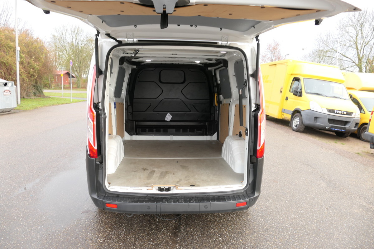 Pieni pakettiauto FORD Transit Custom 280 TDCI L1H1 COC KLIMA: kuva Pieni pakettiauto FORD Transit Custom 280 TDCI L1H1 COC KLIMA