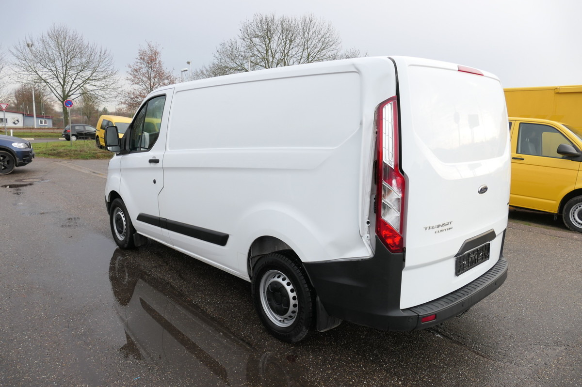 FORD Transit Custom 280 TDCI L1H1 COC KLIMA - Pieni pakettiauto: kuva FORD Transit Custom 280 TDCI L1H1 COC KLIMA - Pieni pakettiauto FORD Transit Custom 280 TDCI L1H1 COC KLIMA - Pieni pakettiauto: kuva FORD Transit Custom 280 TDCI L1H1 COC KLIMA - Pieni pakettiauto