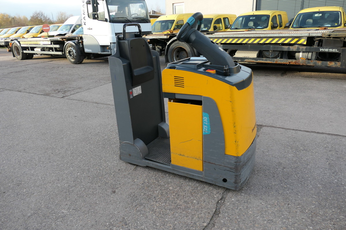 JUNGHEINRICH EZS 130 Schlepper Batterie 06/2021 - Vetotrukki: kuva JUNGHEINRICH EZS 130 Schlepper Batterie 06/2021 - Vetotrukki JUNGHEINRICH EZS 130 Schlepper Batterie 06/2021 - Vetotrukki: kuva JUNGHEINRICH EZS 130 Schlepper Batterie 06/2021 - Vetotrukki