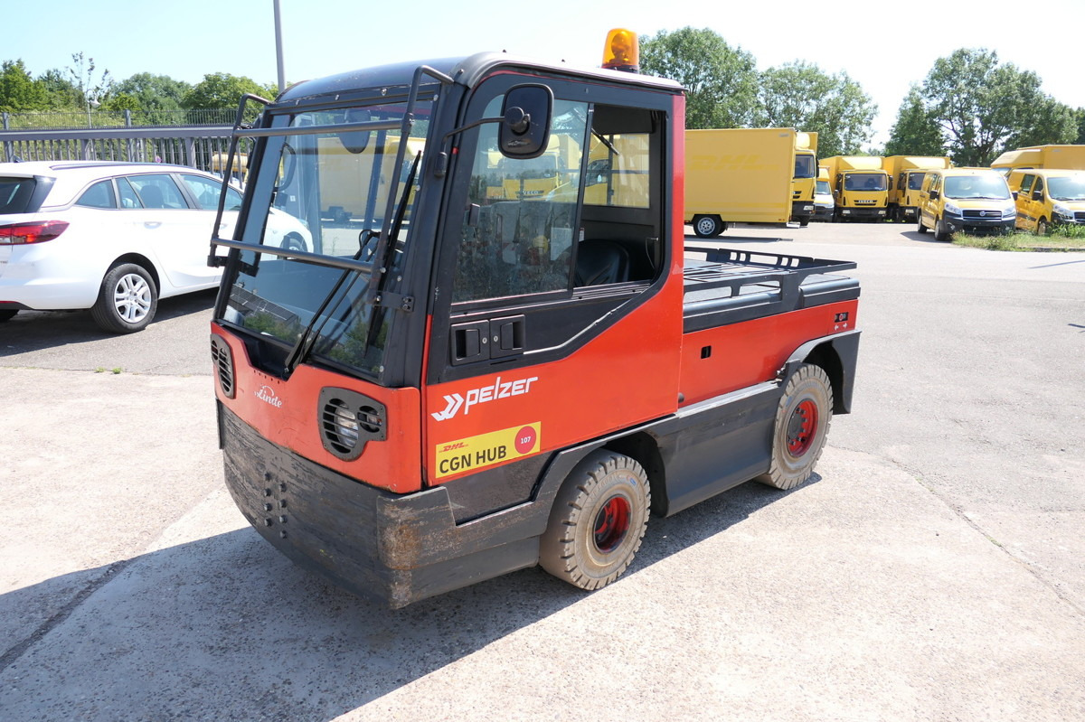 LINDE P250 Schlepper AHK Batterie 24/2021 Schiebetüren - Vetotrukki: kuva LINDE P250 Schlepper AHK Batterie 24/2021 Schiebetüren - Vetotrukki LINDE P250 Schlepper AHK Batterie 24/2021 Schiebetüren - Vetotrukki: kuva LINDE P250 Schlepper AHK Batterie 24/2021 Schiebetüren - Vetotrukki
