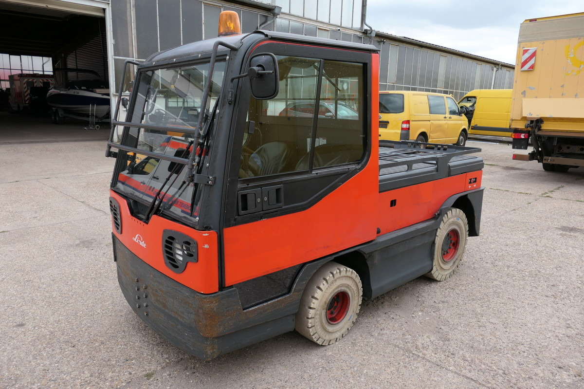 LINDE P250 Schlepper AHK Batterie 24/2021 Schiebetüren - Vetotrukki: kuva LINDE P250 Schlepper AHK Batterie 24/2021 Schiebetüren - Vetotrukki LINDE P250 Schlepper AHK Batterie 24/2021 Schiebetüren - Vetotrukki: kuva LINDE P250 Schlepper AHK Batterie 24/2021 Schiebetüren - Vetotrukki