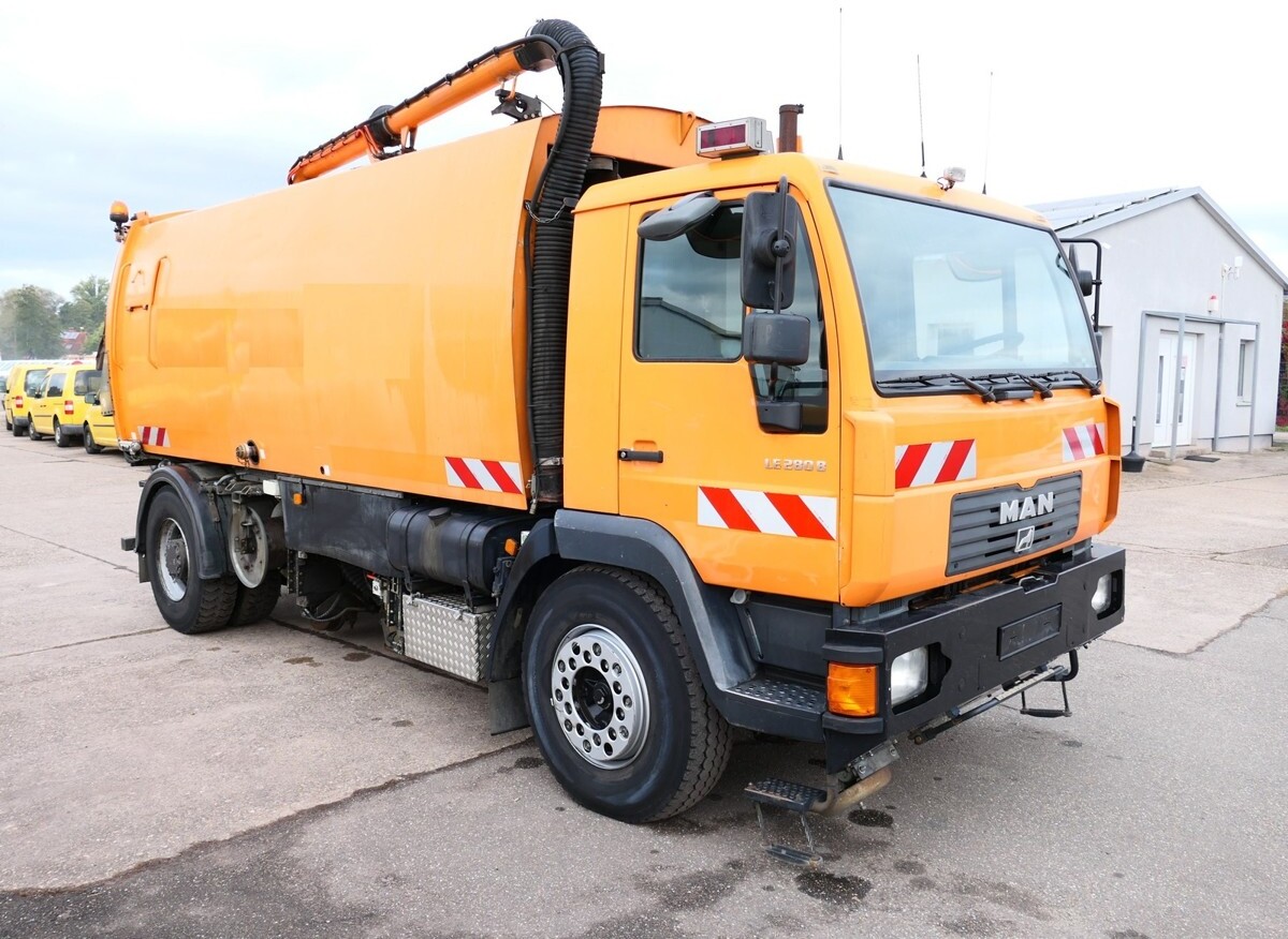 MAN 18.285 LLC LE280B ZW SCHIENENREINIGER SCHÖRLING - Puhtaanpitoauto: kuva MAN 18.285 LLC LE280B ZW SCHIENENREINIGER SCHÖRLING - Puhtaanpitoauto MAN 18.285 LLC LE280B ZW SCHIENENREINIGER SCHÖRLING - Puhtaanpitoauto: kuva MAN 18.285 LLC LE280B ZW SCHIENENREINIGER SCHÖRLING - Puhtaanpitoauto