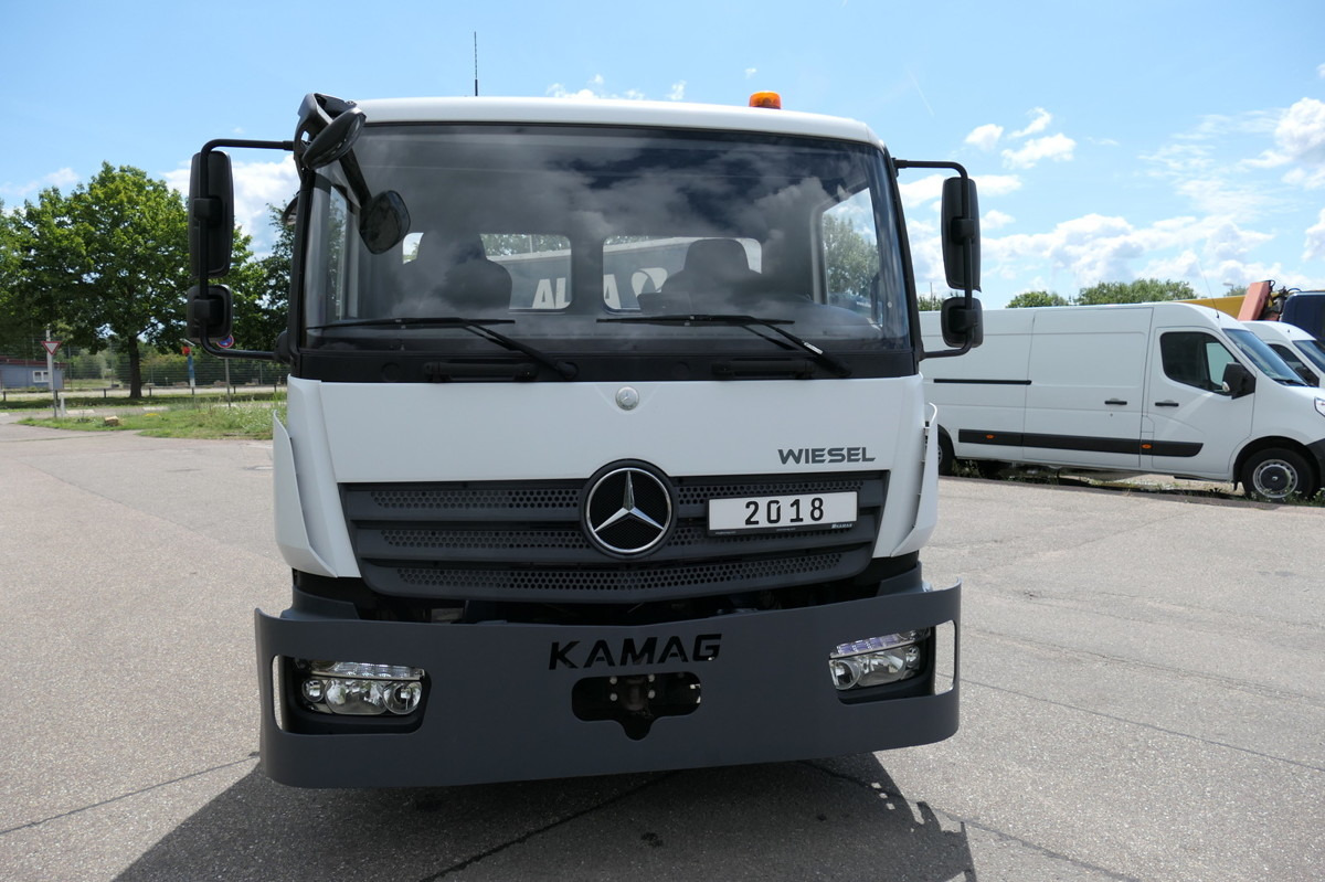 MERCEDES-BENZ Kamag Wiesel WBH 25 Wiesel Umsetzfahrzeug - Konttialus/ Vaihtokuormatilat kuorma-auto: kuva MERCEDES-BENZ Kamag Wiesel WBH 25 Wiesel Umsetzfahrzeug - Konttialus/ Vaihtokuormatilat kuorma-auto MERCEDES-BENZ Kamag Wiesel WBH 25 Wiesel Umsetzfahrzeug - Konttialus/ Vaihtokuormatilat kuorma-auto: kuva MERCEDES-BENZ Kamag Wiesel WBH 25 Wiesel Umsetzfahrzeug - Konttialus/ Vaihtokuormatilat kuorma-auto