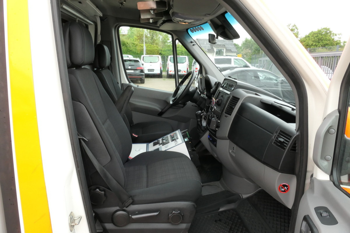 MERCEDES-BENZ Sprinter 519 CDI Klima Krankenwagen - Ambulanssi: kuva MERCEDES-BENZ Sprinter 519 CDI Klima Krankenwagen - Ambulanssi MERCEDES-BENZ Sprinter 519 CDI Klima Krankenwagen - Ambulanssi: kuva MERCEDES-BENZ Sprinter 519 CDI Klima Krankenwagen - Ambulanssi