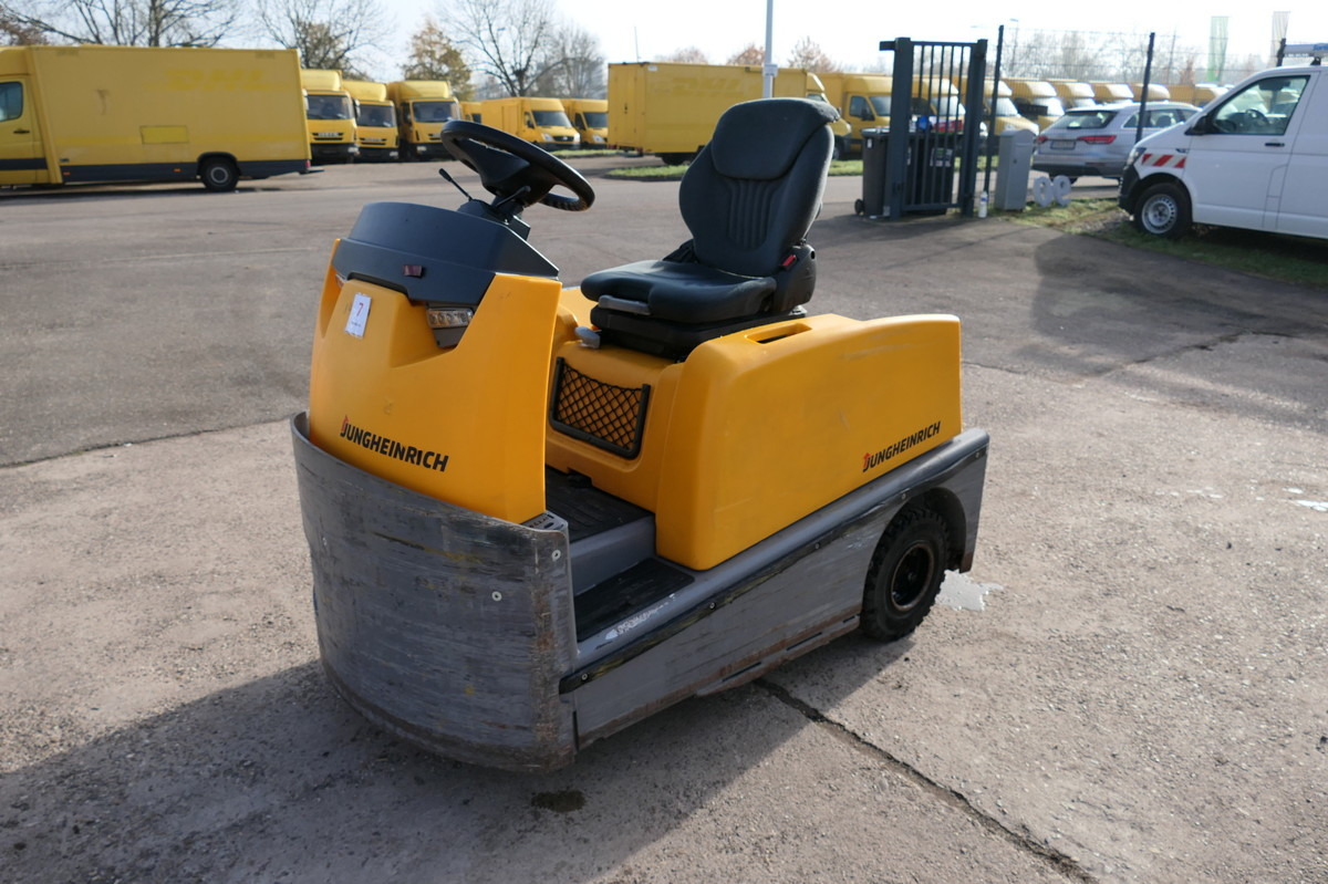 JUNGHEINRICH EZS 570 Schlepper Batterie 20/2017 - Muut kone: kuva JUNGHEINRICH EZS 570 Schlepper Batterie 20/2017 - Muut kone JUNGHEINRICH EZS 570 Schlepper Batterie 20/2017 - Muut kone: kuva JUNGHEINRICH EZS 570 Schlepper Batterie 20/2017 - Muut kone