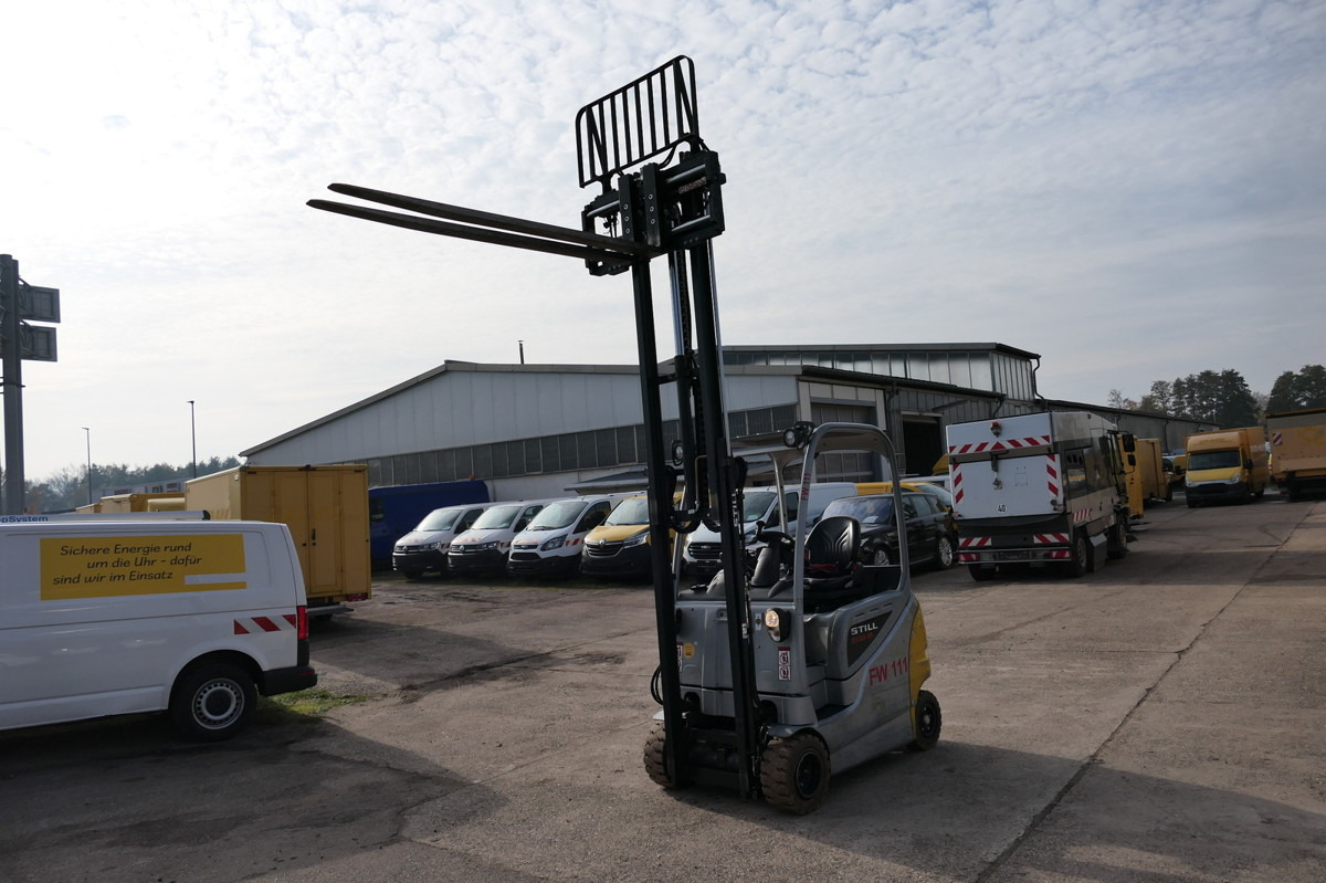 STILL RX 20-18P/H 4-RAD DUPLEX 4-VENTIL - Ajoneuvotrukki: kuva STILL RX 20-18P/H 4-RAD DUPLEX 4-VENTIL - Ajoneuvotrukki STILL RX 20-18P/H 4-RAD DUPLEX 4-VENTIL - Ajoneuvotrukki: kuva STILL RX 20-18P/H 4-RAD DUPLEX 4-VENTIL - Ajoneuvotrukki