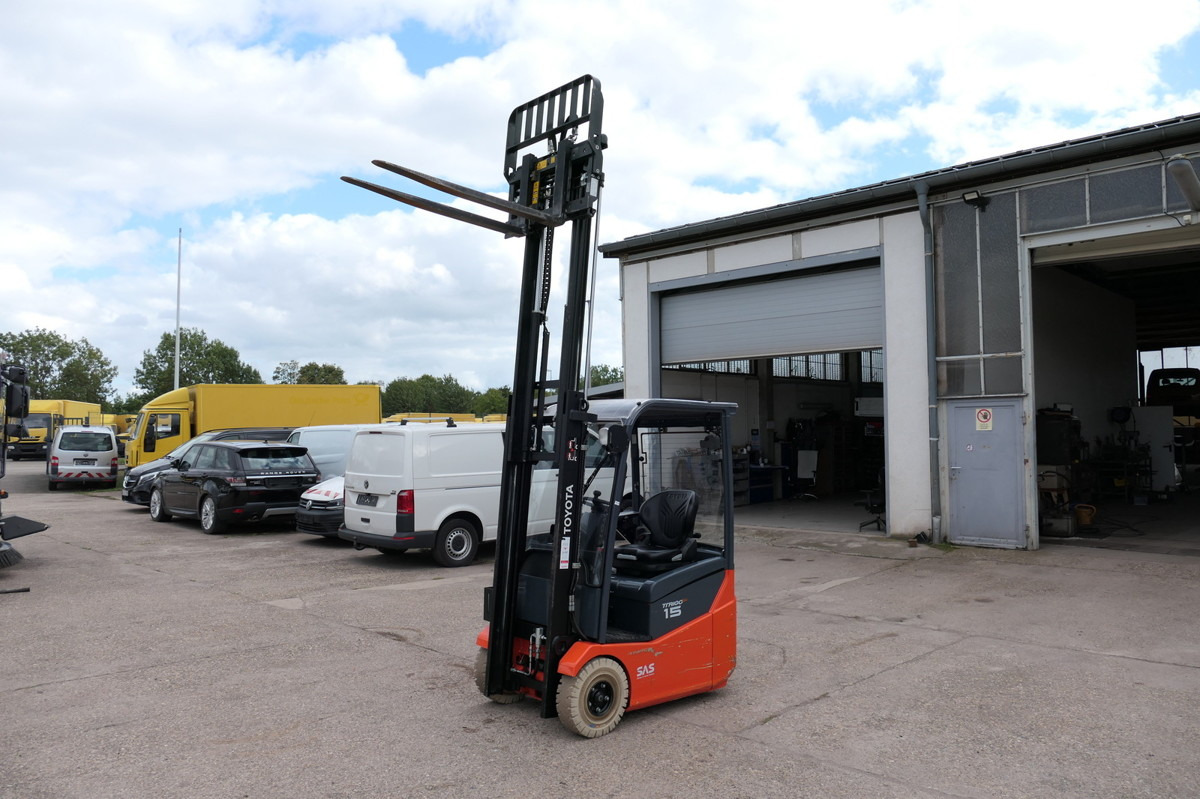 TOYOTA 7 FBEST 15 - Sähkötrukki: kuva TOYOTA 7 FBEST 15 - Sähkötrukki TOYOTA 7 FBEST 15 - Sähkötrukki: kuva TOYOTA 7 FBEST 15 - Sähkötrukki