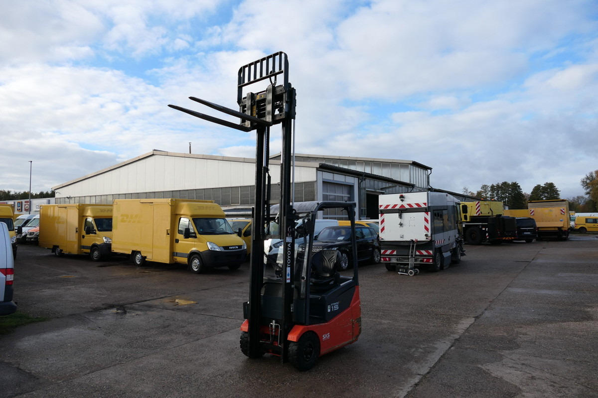 TOYOTA 7FBEST 15 Elektro 3-Rad - Sähkötrukki: kuva TOYOTA 7FBEST 15 Elektro 3-Rad - Sähkötrukki TOYOTA 7FBEST 15 Elektro 3-Rad - Sähkötrukki: kuva TOYOTA 7FBEST 15 Elektro 3-Rad - Sähkötrukki