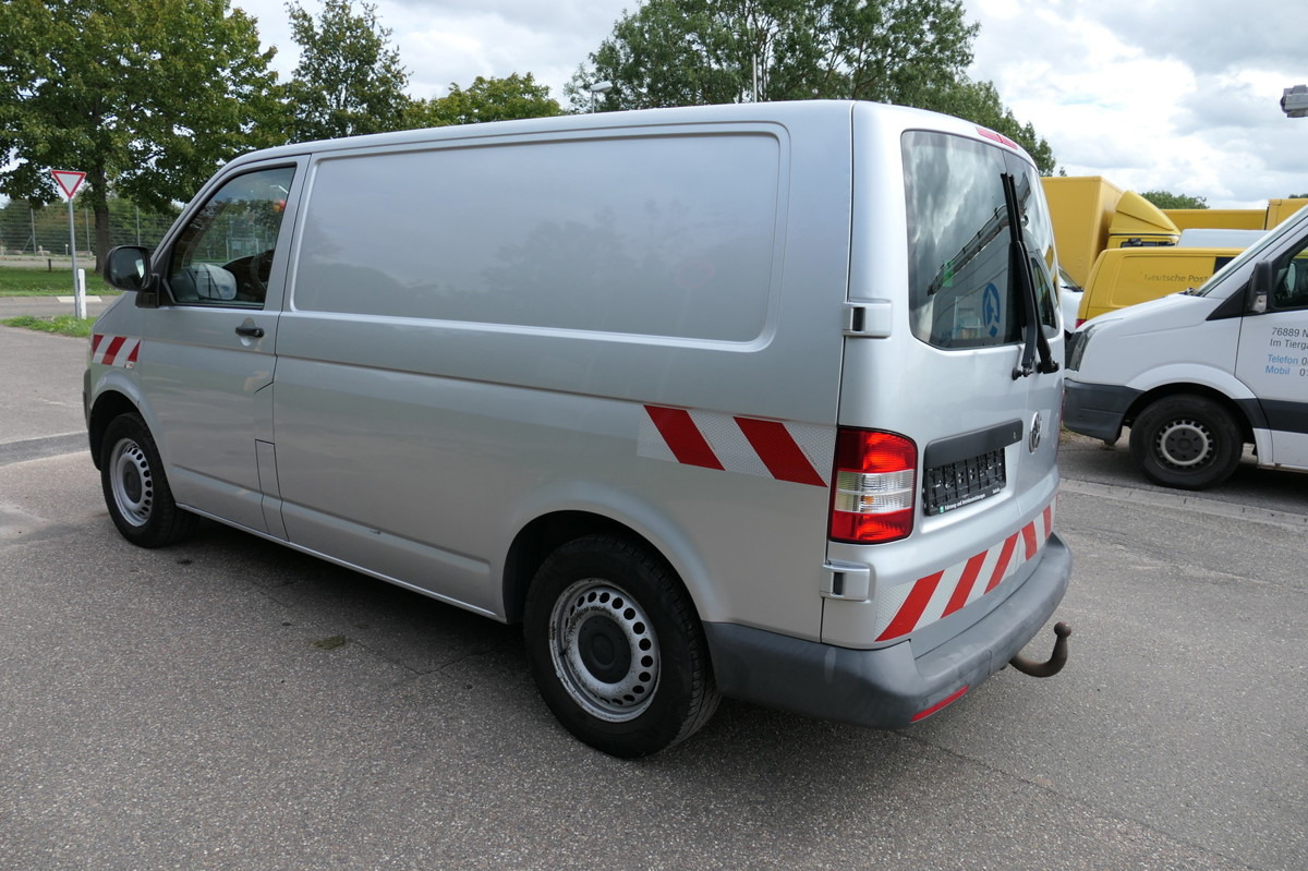 VW T5 Transporter 2.0 TDI 4Motion Flügeltür Klima A - Pieni pakettiauto: kuva VW T5 Transporter 2.0 TDI 4Motion Flügeltür Klima A - Pieni pakettiauto VW T5 Transporter 2.0 TDI 4Motion Flügeltür Klima A - Pieni pakettiauto: kuva VW T5 Transporter 2.0 TDI 4Motion Flügeltür Klima A - Pieni pakettiauto