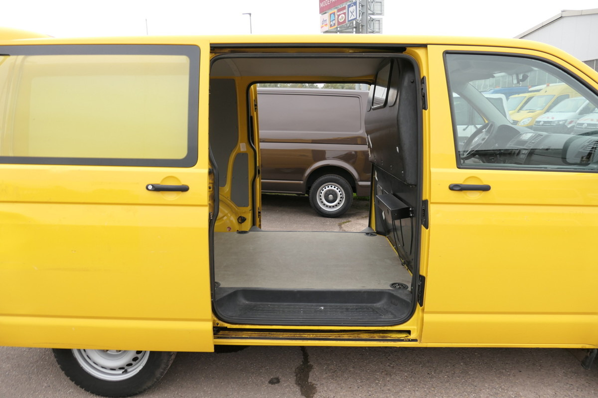 Pieni pakettiauto VW T5 Transporter 2.0 TDI EURO-5 CoC PARKTRONIK: kuva Pieni pakettiauto VW T5 Transporter 2.0 TDI EURO-5 CoC PARKTRONIK