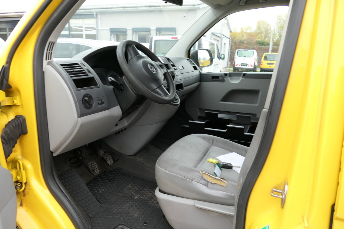 Pieni pakettiauto VW T5 Transporter 2.0 TDI EURO-5 CoC PARKTRONIK: kuva Pieni pakettiauto VW T5 Transporter 2.0 TDI EURO-5 CoC PARKTRONIK