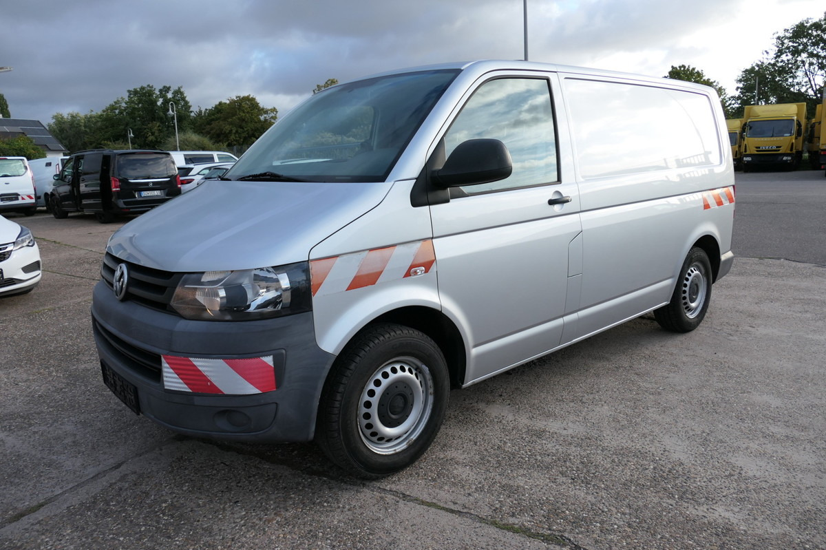 VW T5 Transporter 2.0 TDI KLIMA AHK Werkstatteinbau - Pieni pakettiauto: kuva VW T5 Transporter 2.0 TDI KLIMA AHK Werkstatteinbau - Pieni pakettiauto VW T5 Transporter 2.0 TDI KLIMA AHK Werkstatteinbau - Pieni pakettiauto: kuva VW T5 Transporter 2.0 TDI KLIMA AHK Werkstatteinbau - Pieni pakettiauto