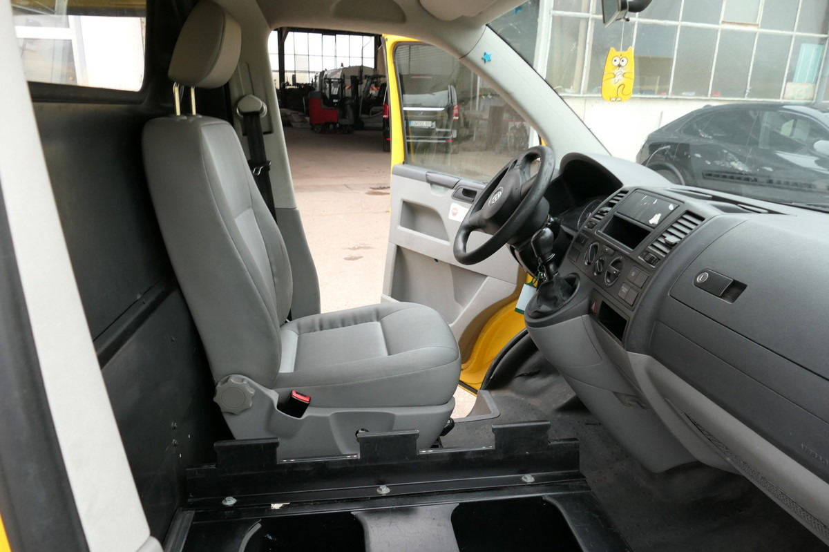 Pieni pakettiauto VW T5 Transporter 2.0 TDI PARKTRONIK EURO5 2xSCHIEB: kuva Pieni pakettiauto VW T5 Transporter 2.0 TDI PARKTRONIK EURO5 2xSCHIEB
