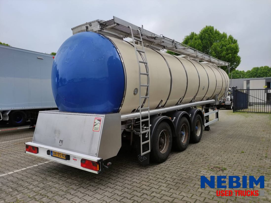 Feldbinder TSA 33.3-3 Unibloc pump electr - 3 comp. 8.000 / 2 2.500 / 3.000 Ltr. - Säiliöpuoliperävaunu: kuva Feldbinder TSA 33.3-3 Unibloc pump electr - 3 comp. 8.000 / 2 2.500 / 3.000 Ltr. - Säiliöpuoliperävaunu Feldbinder TSA 33.3-3 Unibloc pump electr - 3 comp. 8.000 / 2 2.500 / 3.000 Ltr. - Säiliöpuoliperävaunu: kuva Feldbinder TSA 33.3-3 Unibloc pump electr - 3 comp. 8.000 / 2 2.500 / 3.000 Ltr. - Säiliöpuoliperävaunu