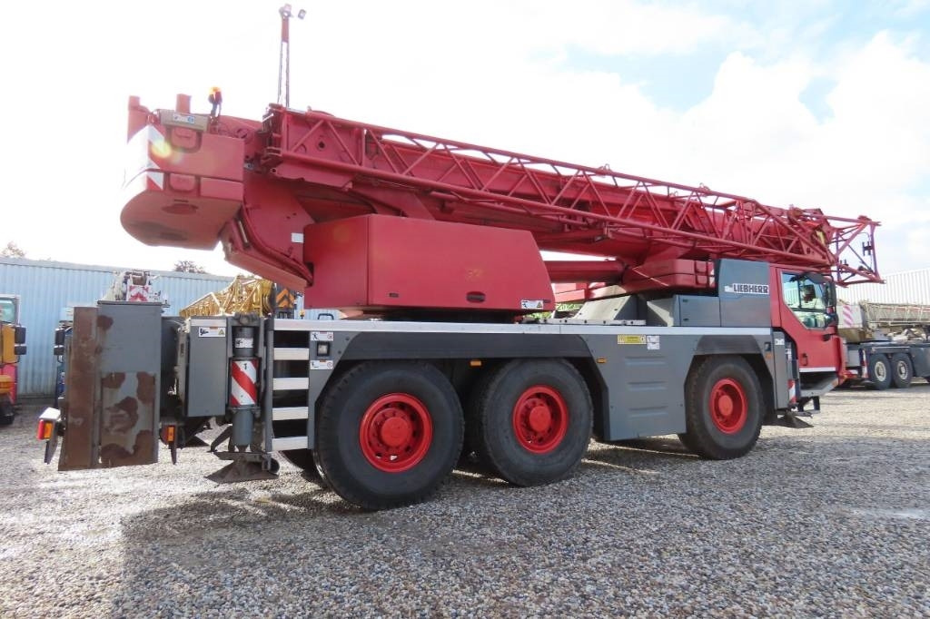 Liebherr LTM 1055-3.2 - Kaikki maastonosturi: kuva Liebherr LTM 1055-3.2 - Kaikki maastonosturi Liebherr LTM 1055-3.2 - Kaikki maastonosturi: kuva Liebherr LTM 1055-3.2 - Kaikki maastonosturi