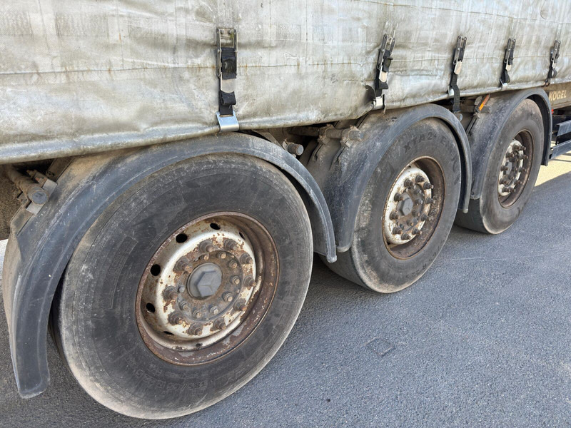 Kögel - Pressukapellipuoliperävaunu: kuva Kögel - Pressukapellipuoliperävaunu Kögel - Pressukapellipuoliperävaunu: kuva Kögel - Pressukapellipuoliperävaunu