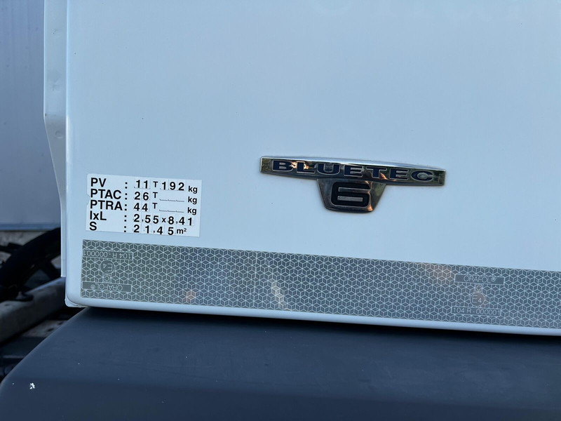 Koukkulava kuorma-auto Mercedes-Benz Actros 2543: kuva Koukkulava kuorma-auto Mercedes-Benz Actros 2543