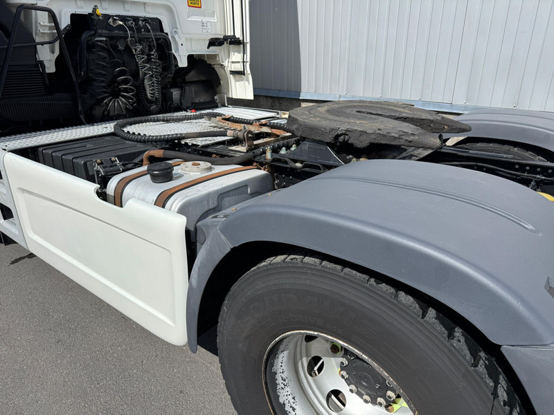 MAN TGX 18.500 - Vetopöytäauto: kuva MAN TGX 18.500 - Vetopöytäauto MAN TGX 18.500 - Vetopöytäauto: kuva MAN TGX 18.500 - Vetopöytäauto