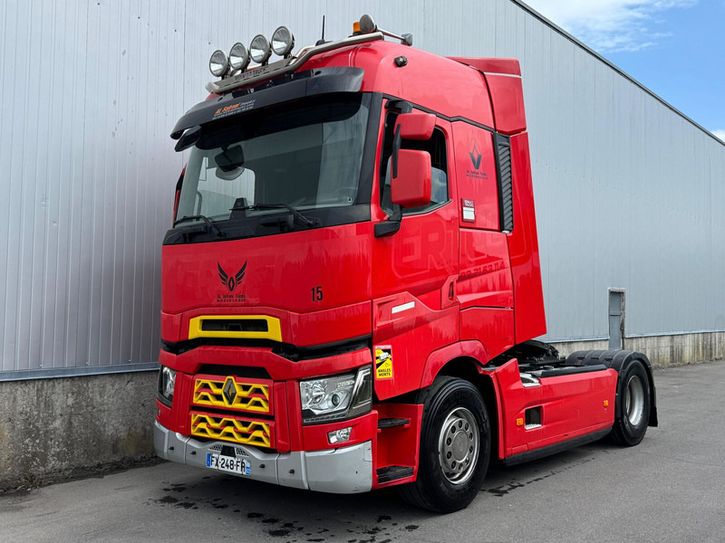 Renault T520 - Vetopöytäauto: kuva Renault T520 - Vetopöytäauto Renault T520 - Vetopöytäauto: kuva Renault T520 - Vetopöytäauto
