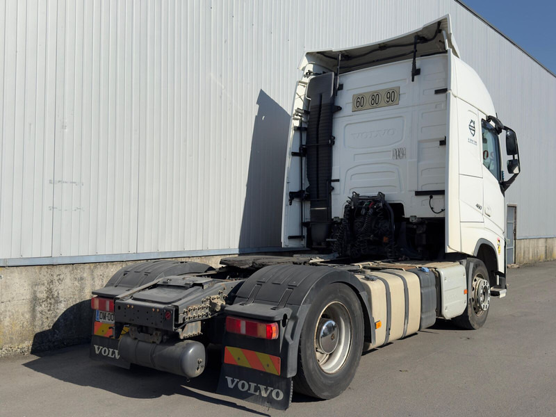 Volvo FH 460 - Vetopöytäauto: kuva Volvo FH 460 - Vetopöytäauto Volvo FH 460 - Vetopöytäauto: kuva Volvo FH 460 - Vetopöytäauto