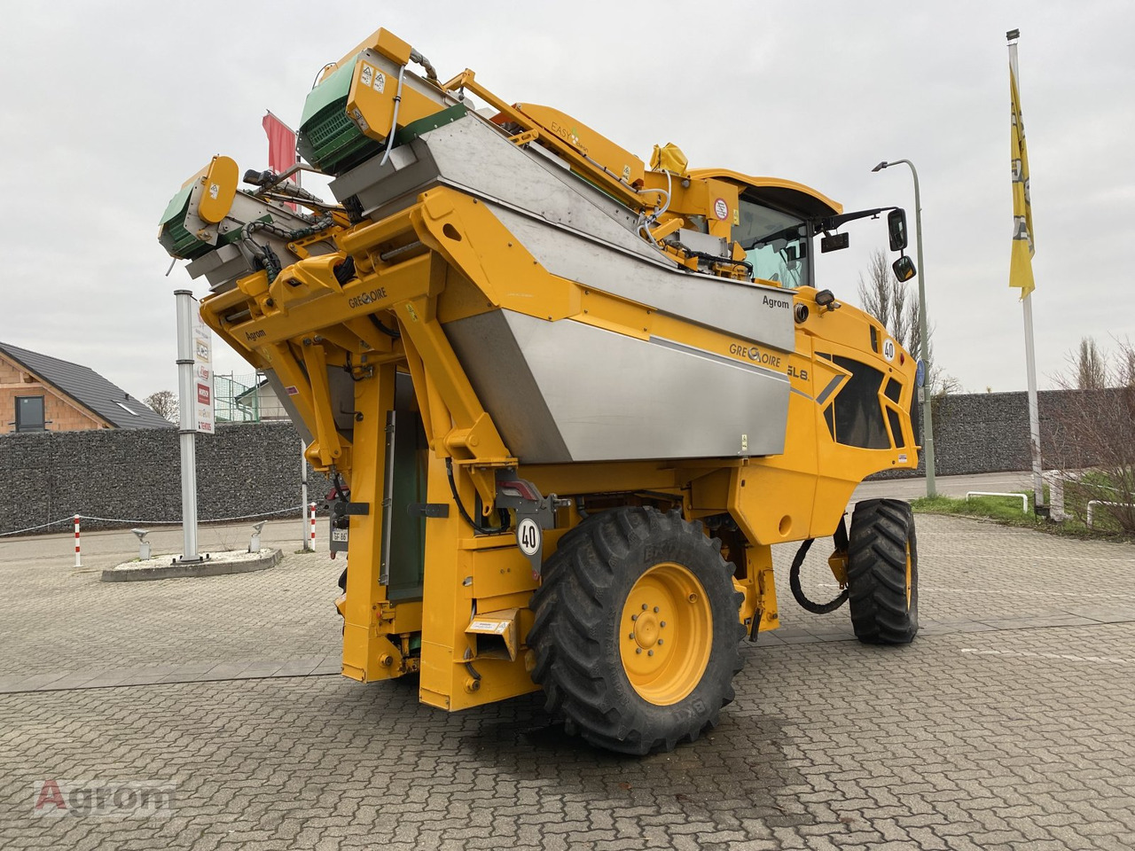 Gregoire GL 8.6 - Viinin korjuukone: kuva Gregoire GL 8.6 - Viinin korjuukone Gregoire GL 8.6 - Viinin korjuukone: kuva Gregoire GL 8.6 - Viinin korjuukone