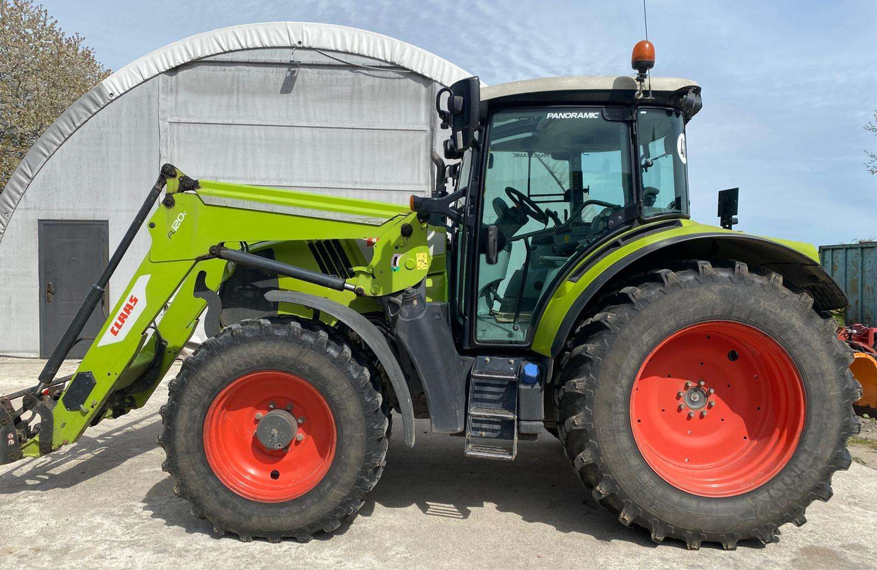 Claas Arion 440 su Claaas front.kr. - Traktori: kuva Claas Arion 440 su Claaas front.kr. - Traktori Claas Arion 440 su Claaas front.kr. - Traktori: kuva Claas Arion 440 su Claaas front.kr. - Traktori