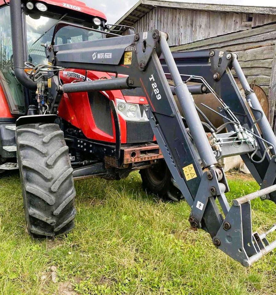 Zetor Forterra 140 - Traktori: kuva  Zetor Forterra 140 - Traktori Zetor Forterra 140 - Traktori: kuva  Zetor Forterra 140 - Traktori