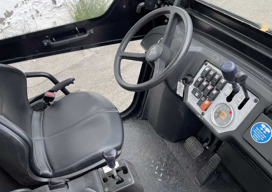 JCB WORKMAX 1000 D - Vetotrukki: kuva JCB WORKMAX 1000 D - Vetotrukki JCB WORKMAX 1000 D - Vetotrukki: kuva JCB WORKMAX 1000 D - Vetotrukki