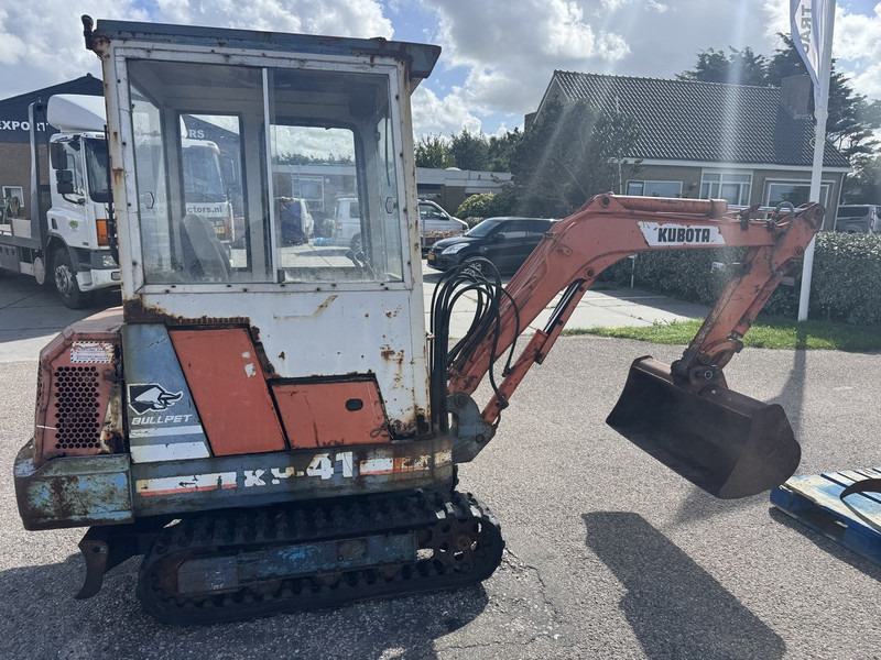 Kubota KH-41 - Minikuormaaja: kuva Kubota KH-41 - Minikuormaaja Kubota KH-41 - Minikuormaaja: kuva Kubota KH-41 - Minikuormaaja