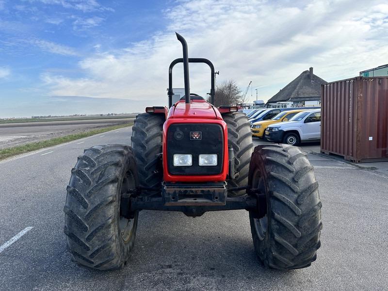 Massey Ferguson 4345 - Traktori: kuva Massey Ferguson 4345 - Traktori Massey Ferguson 4345 - Traktori: kuva Massey Ferguson 4345 - Traktori