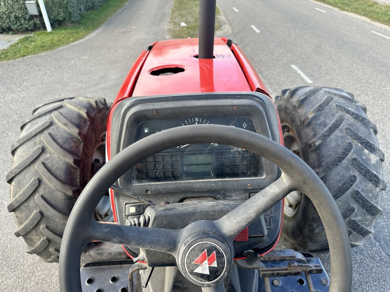 Massey Ferguson 4345 - Traktori: kuva Massey Ferguson 4345 - Traktori Massey Ferguson 4345 - Traktori: kuva Massey Ferguson 4345 - Traktori