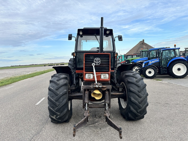 New Holland 180-90 DT - Traktori: kuva New Holland 180-90 DT - Traktori New Holland 180-90 DT - Traktori: kuva New Holland 180-90 DT - Traktori