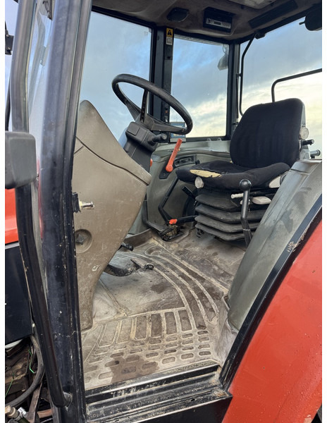 New Holland L95 - Traktori: kuva New Holland L95 - Traktori New Holland L95 - Traktori: kuva New Holland L95 - Traktori