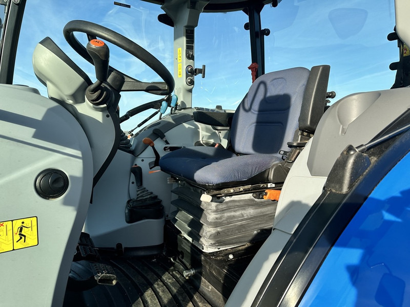New Holland T4.85 - Traktori: kuva New Holland T4.85 - Traktori New Holland T4.85 - Traktori: kuva New Holland T4.85 - Traktori