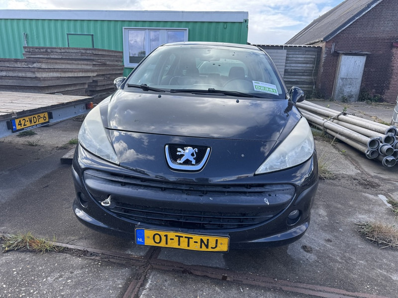 Peugeot 207 - Henkilöauto: kuva Peugeot 207 - Henkilöauto Peugeot 207 - Henkilöauto: kuva Peugeot 207 - Henkilöauto