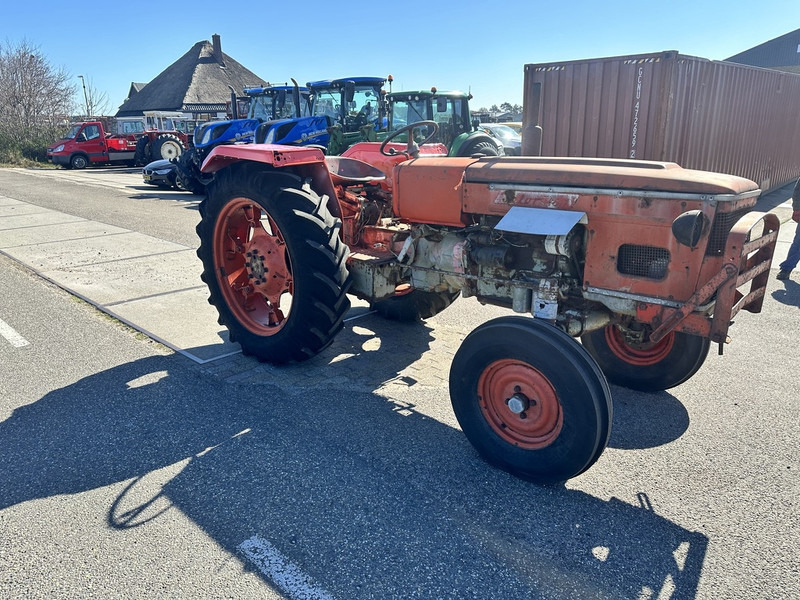 Zetor 4511 - Traktori: kuva Zetor 4511 - Traktori Zetor 4511 - Traktori: kuva Zetor 4511 - Traktori