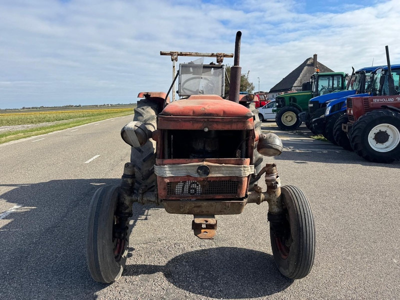 Zetor 4511 - Traktori: kuva Zetor 4511 - Traktori Zetor 4511 - Traktori: kuva Zetor 4511 - Traktori