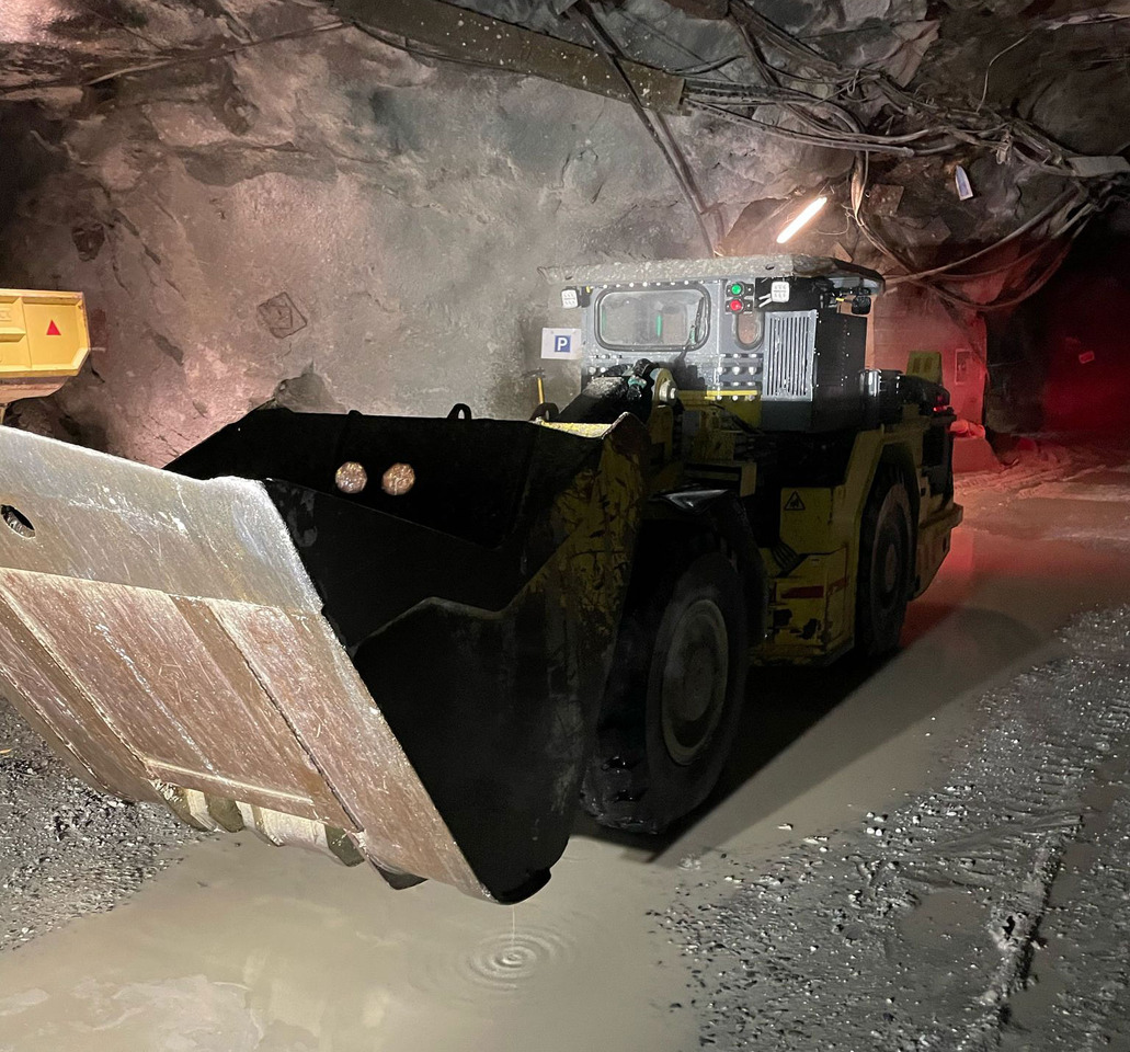 Aramine L350d - Kaivostoiminta kone: kuva Aramine L350d - Kaivostoiminta kone Aramine L350d - Kaivostoiminta kone: kuva Aramine L350d - Kaivostoiminta kone