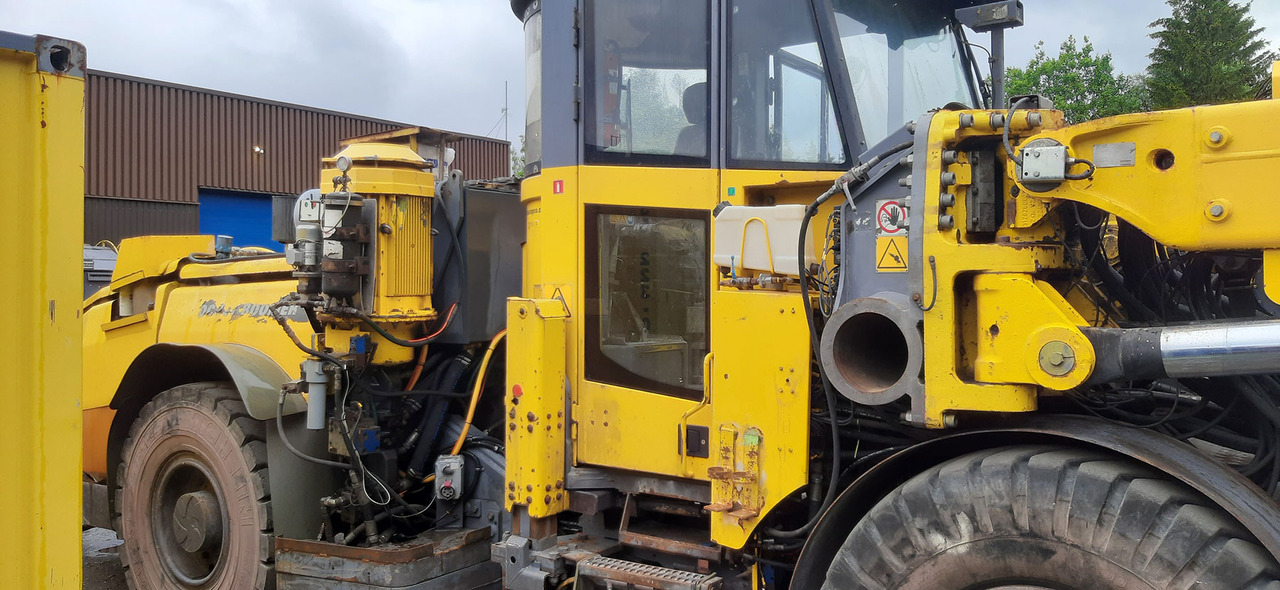 Atlas Copco E2C-C30 - Suuntaava porakone: kuva Atlas Copco E2C-C30 - Suuntaava porakone Atlas Copco E2C-C30 - Suuntaava porakone: kuva Atlas Copco E2C-C30 - Suuntaava porakone