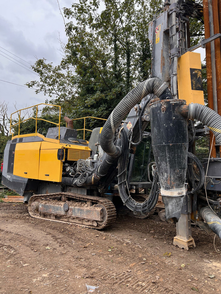 Atlas Copco FlexiROC D55 - Porakone: kuva Atlas Copco FlexiROC D55 - Porakone Atlas Copco FlexiROC D55 - Porakone: kuva Atlas Copco FlexiROC D55 - Porakone